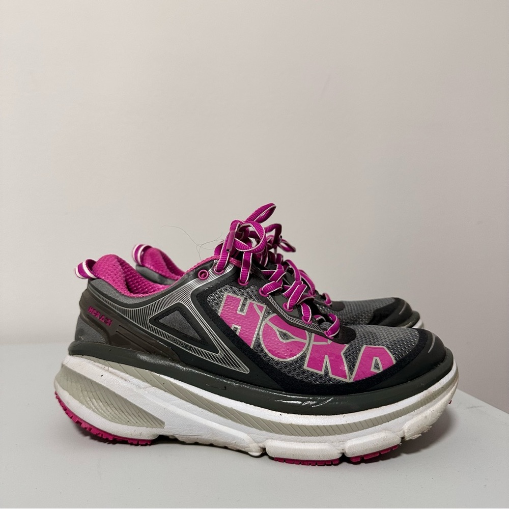 HOKA bondi 4 running shoes